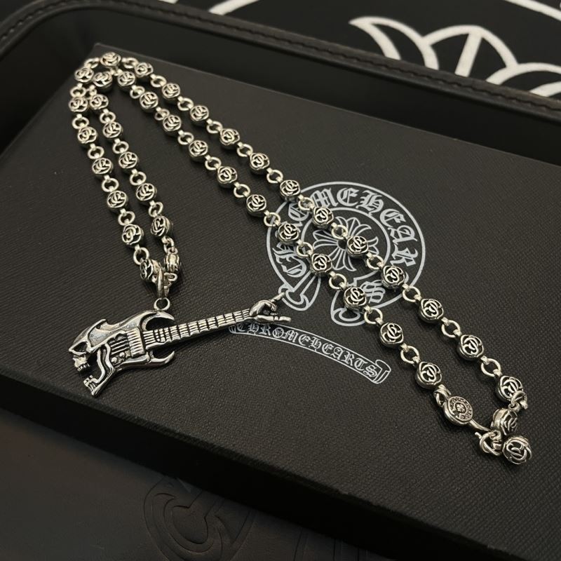 Ch*0me He**ts necklaces